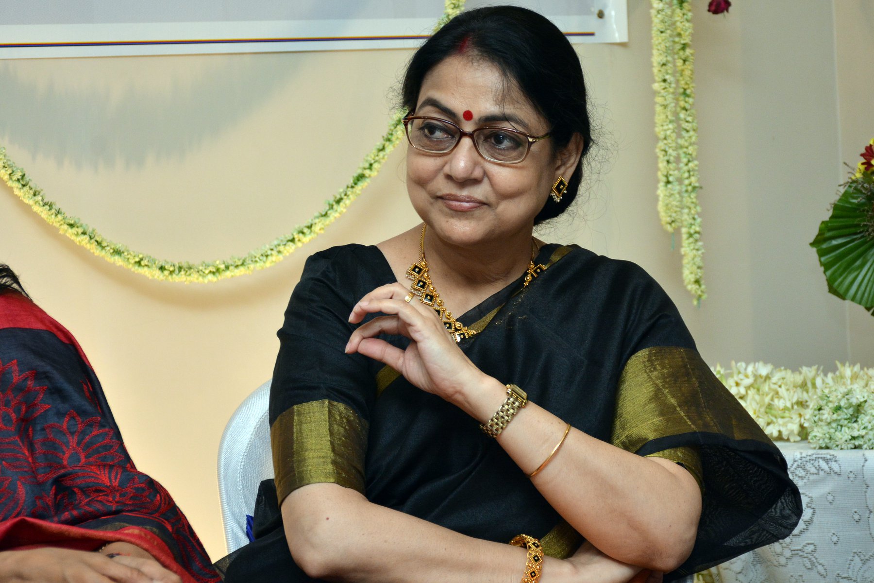 Smt Sreeradha Banerjee at Legend Sabita Chowdhury's Tribute event at Surodhwoni